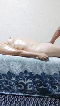 Masajul senzual se transformă în futai sexy, partea 3