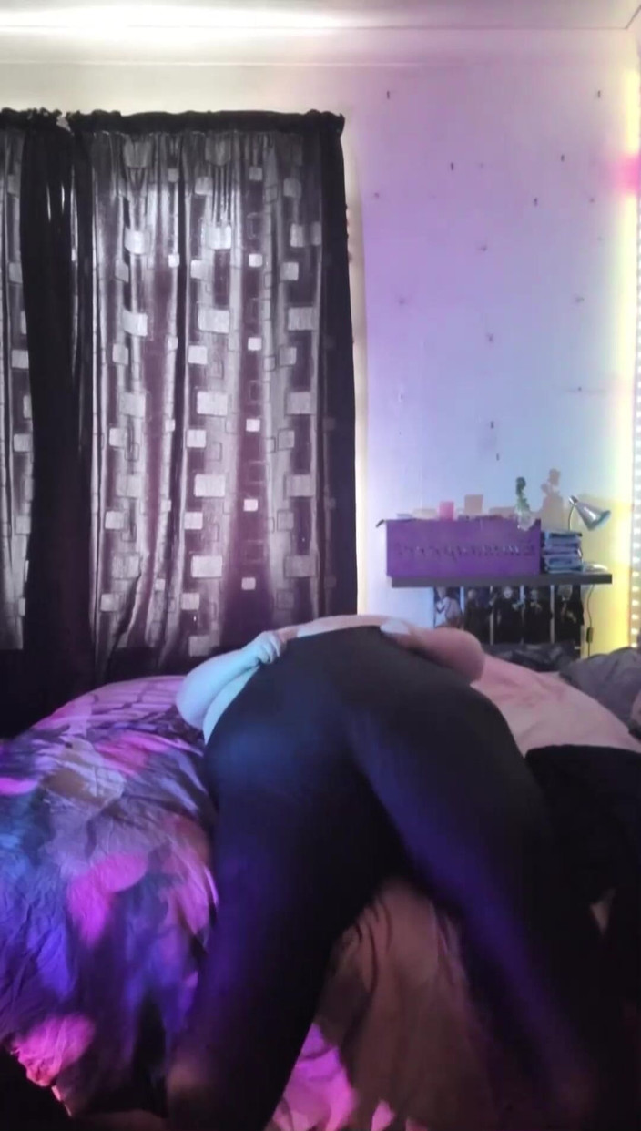 SSBBWLadyBrads: Experimentando calças velhas e sensuais