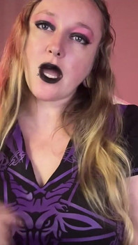 Goths mädchens satanischer deal