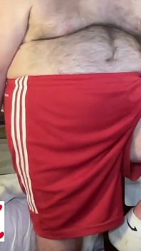 そのショートパンツの中身は何?