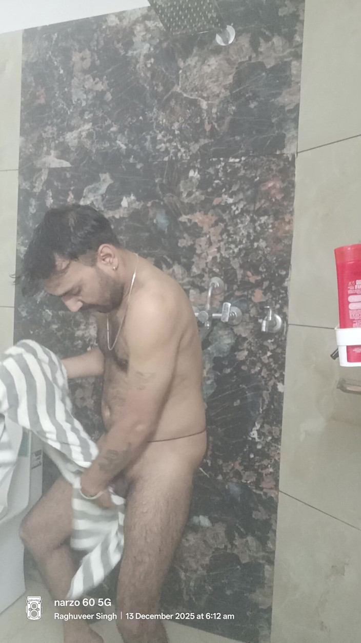 Rajasthani-old-lover: Oficer armii indyjskiej dostaje prysznic