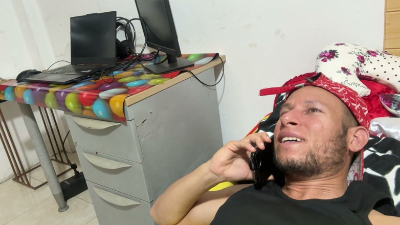 NEGRITA SEXY: Psikolog bir telefon alıyor ve çok ilginç bir şey oluyor