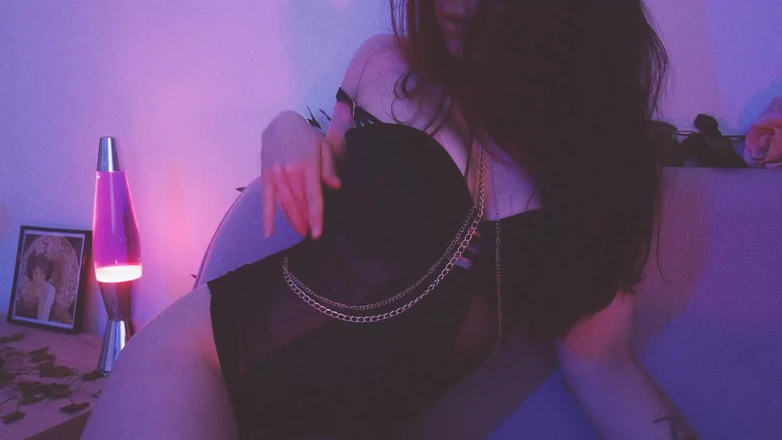 Madelaine_Rousset: Asmr - erotické joi s odpočítáváním.