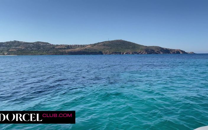 Dorcel Club: Excursión traviesa en un barco