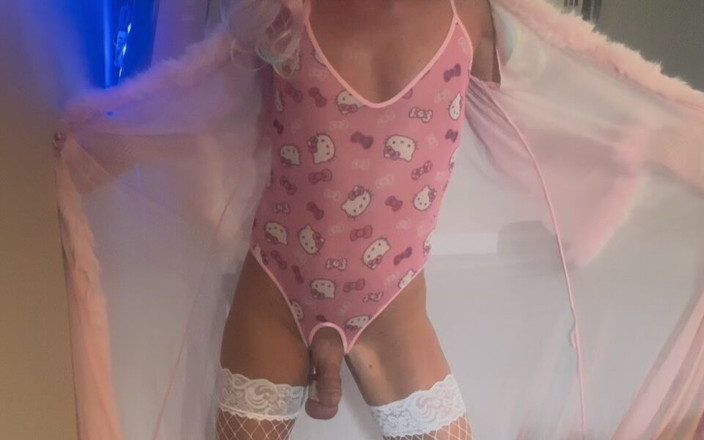 Orlandi480: Hello Kitty