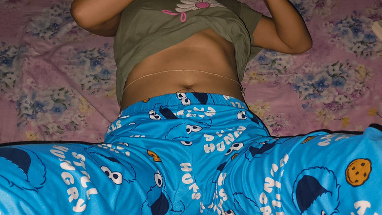 rhdhudhdhd: Дуже б'юта пизда. Перший раз займаюся зі мною сексом, коли я штовхаю пеніс, там багато сперми виходить