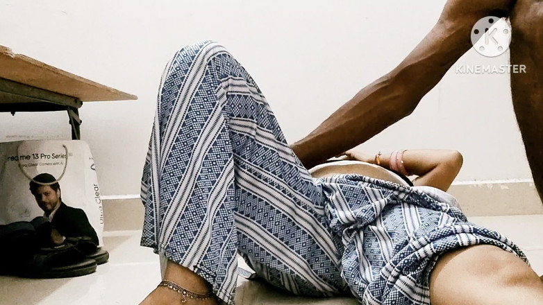 Aap ki Bhabi ji: Desi Village Girl Ciasne cipki
