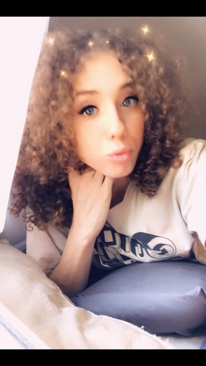 Tia Tizzianni Productions: Lily Demure: Wil je overkomen en me neuken?