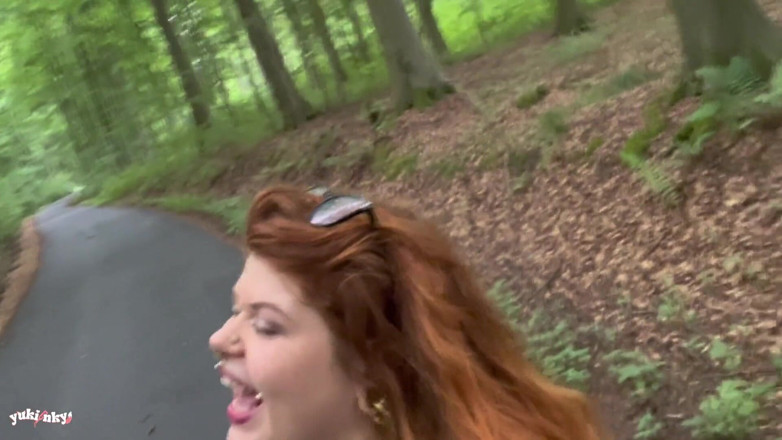 yukinky: My Fan Has a Huge Cock - French Amateur Hiking Public...