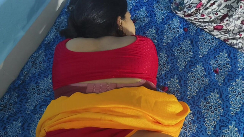 Sona bhabhi: Indianca Desi Village Sona Bhabhi face sex dur cu iubitul...
