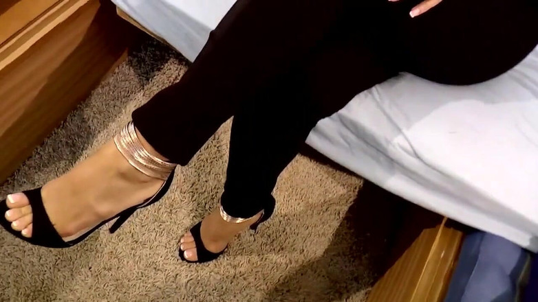 MCG Empire: 美丽的业余女孩被成熟的鸡巴性交和射液在阴户上