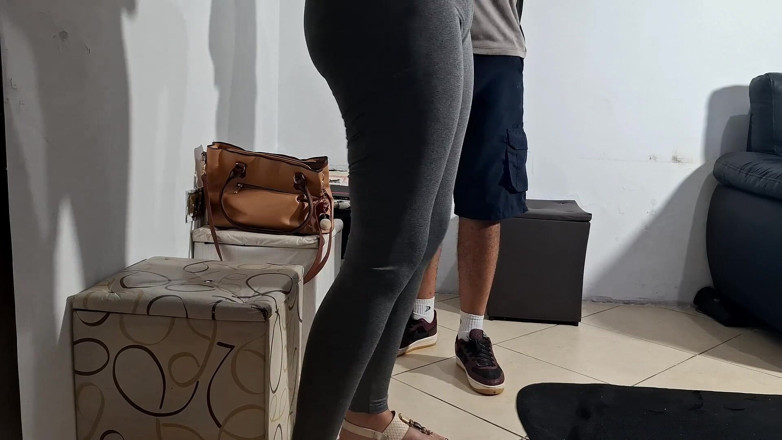 Gabi SweetCouplesStories: Засвет хуя в приёмной дантиста и она...