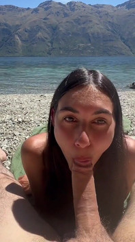 Mamada del lago bronceado al sol con carga masiva en mi cara