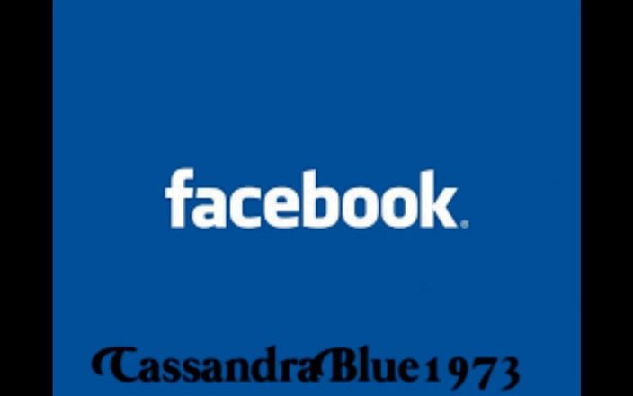 Cassandra Blue: Masturbação de calcinha branca - 2