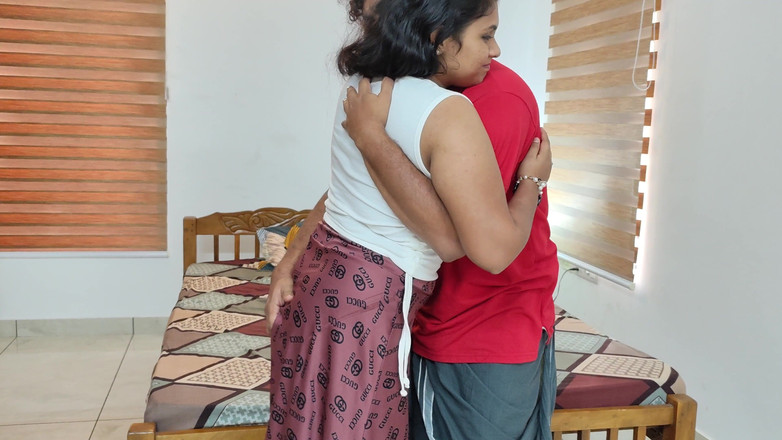 Vaigavarun45: Chica y electricista caliente follan mientras estaba sola en casa