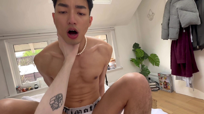 8IncherGinger: Stor kuk förstör Twinks hål