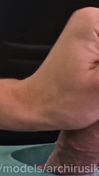 Saya ingin berteriak bercinta dengan pria cumshot banci keras dalam hot cum fuck tanpa kondom