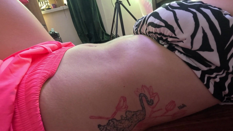 HotPrincessUA: Gulping Water: Belly Shakes and Water Play