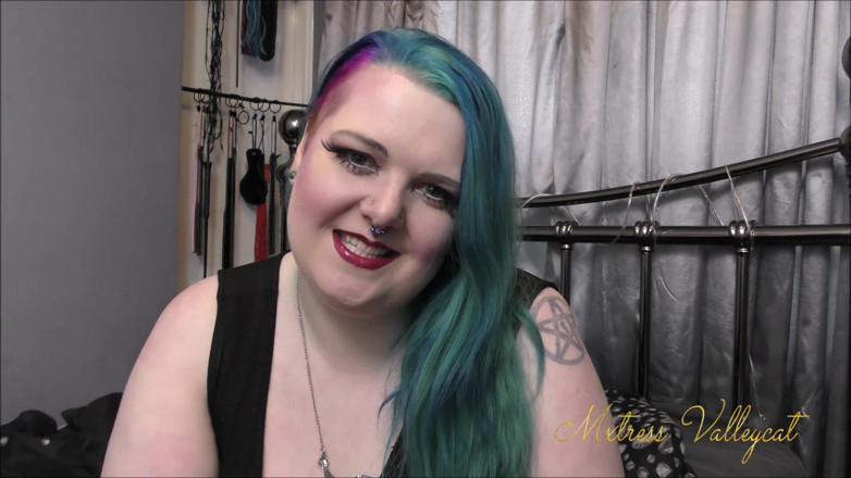 Mxtress Valleycat: Cursed collar turns you into cam girl