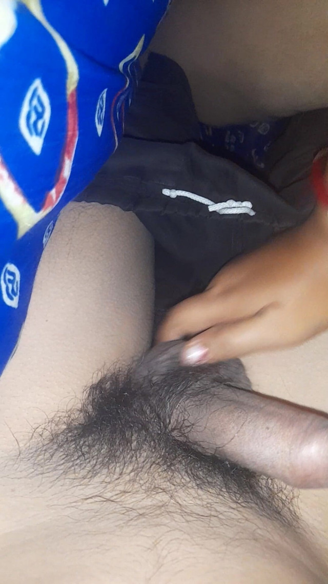 Handjob with desi bhabhi (Hellos)