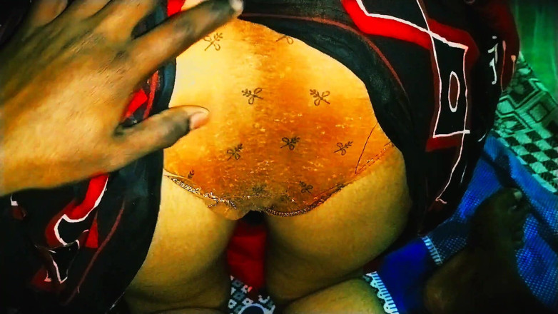 Hubby 23: Hot Bhabhi Fingering and Fucking Hard