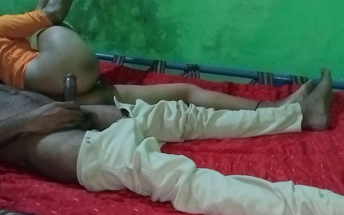 Pooja Sexy: Pooja yenge geceleri kocasıyla viral seks yapıyor