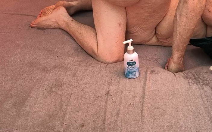 HerculesnVENUS: Vies worden in de tent slip glijdend en pikpoesje verbergen