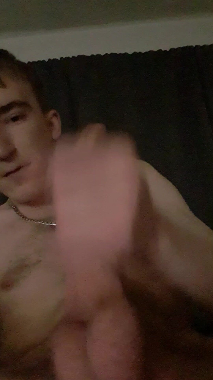 Adamross: Gemeni homosexuali