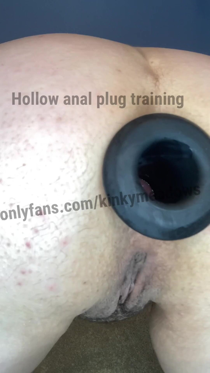 Kinky Midwest Meadows: Training für hohle analplug