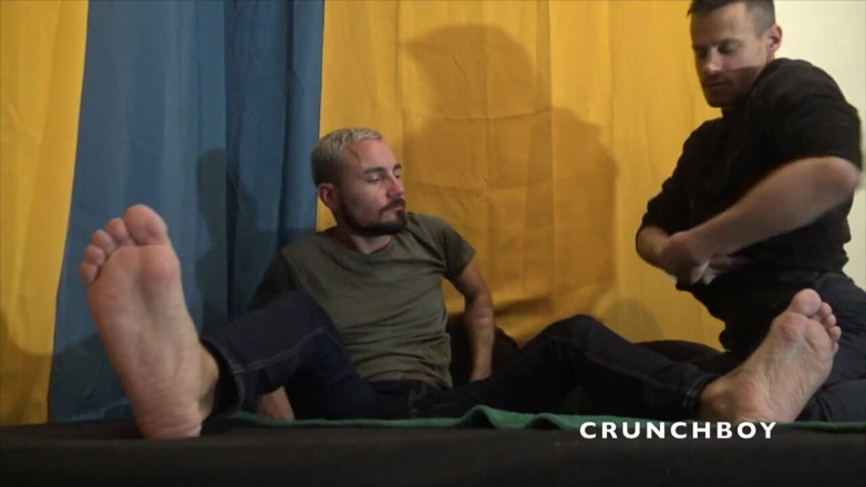 Gaybareback: Philip veut se faire baiser sans capote par Julien Welman