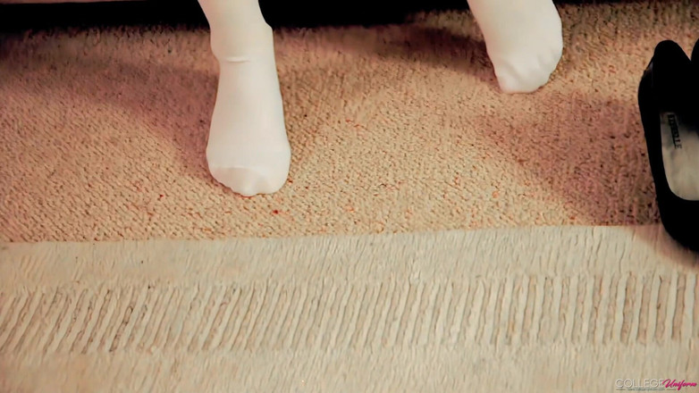 College Uniform: Shooting 2 mit julia crown