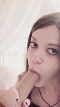 Moje prsa jsou opravdu perfektní pro titjob, nemyslíš?