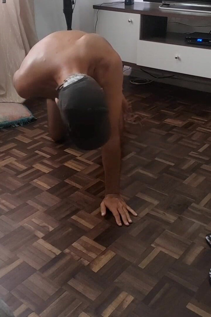 Ladysilvas: 거실에서 벌거벗은 Ladysilva 핫한 후장 마크로 태닝