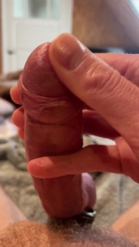 Cazzo lungo con anello fallico cums con un sacco di sperma