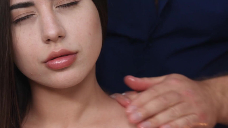 Eluxe Erotic: Queens care ejaculează HD