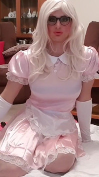 Sissy Slut - Deepthroat Training