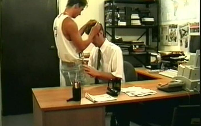 Gay 90's Vintage Porn: 激情的家伙节奏玩 #3