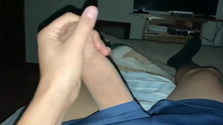 Danybigpen: Masturbuje svého velkého ptáka