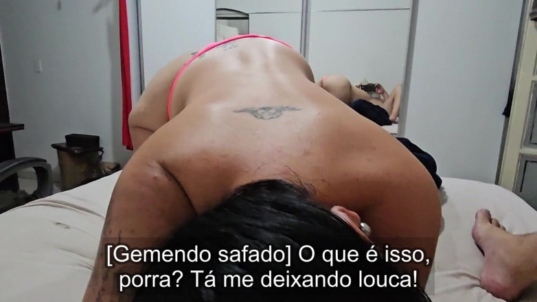 Casalplusliberal: Carol Hotwife gemând în pat cu iubitul ei în timp ce cuckold-ul...