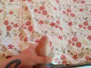 Idmir Sugary: Jerk off While Roommate Is Downstairs - I Couldnt Hold Cum,...