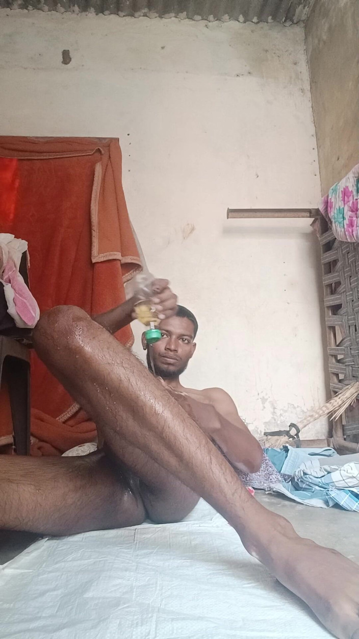 Arvind6355: Mát-xa toàn thân với dầu tại nhà