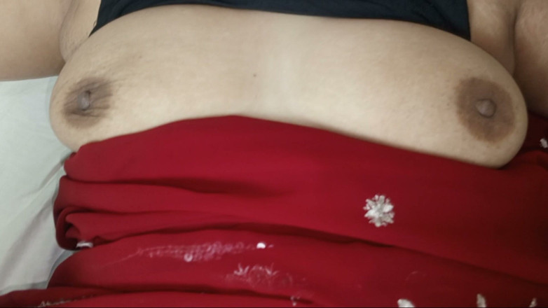 Nadiyabd: Couple Sex Red Saree - Beautiful Indian Desi Girl