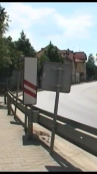 Spies two young men fucking by the train tracks