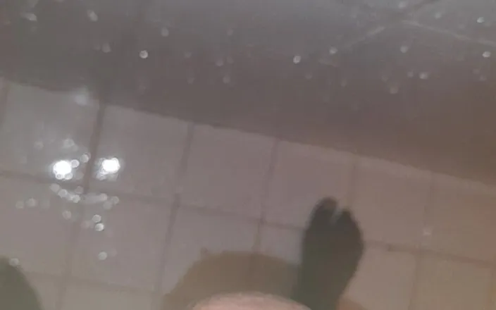 Black guy: Jerking off S6 E5