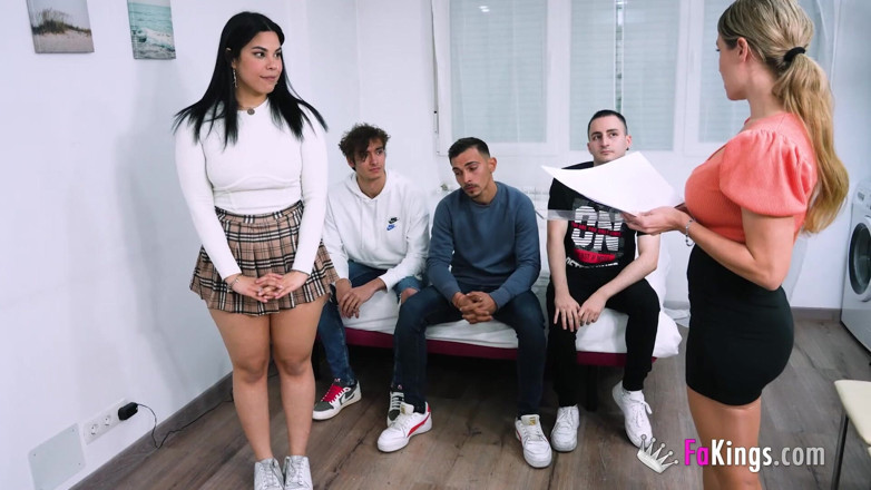 FAKings: Lara cruz insegna a diversi giovani amici come sbattere una...
