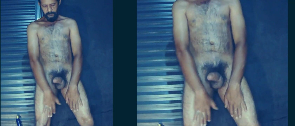 Rock F hairy: Yağlı ayak gecesi ve kendi kendine masaj