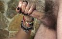 Mahama Productions: Wonderfoul close-up punheta terminando em suas unhas naturais pretas, sensuais...