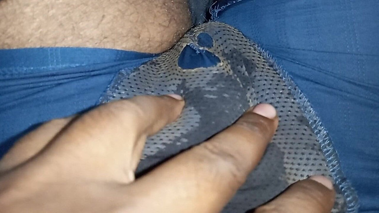 Sweet Indian cock: Indický chlapec masturbuje