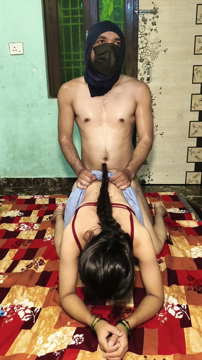 yongboy1: Chica india de 18 años estilo perrito orgasam follando duro video
