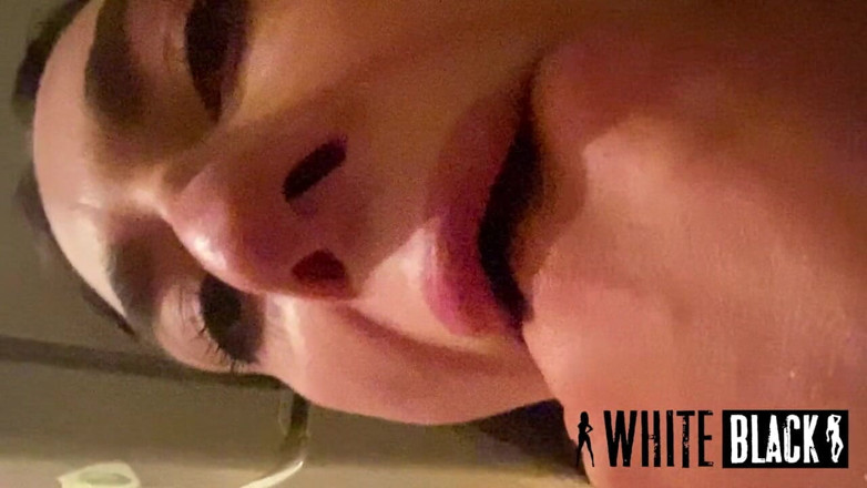 WhiteBlack: आज्ञाकारी डीप थ्रोट दोस्त गुदा पत्नी